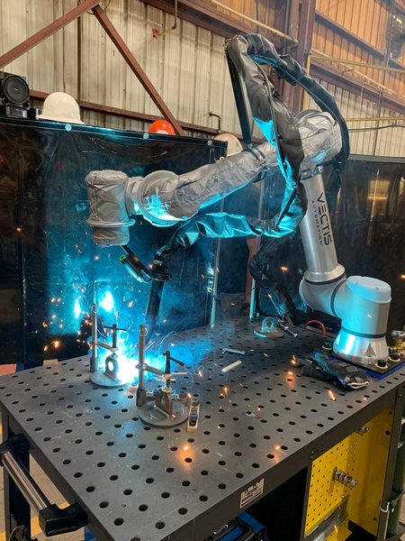 Universal Robots全新UR+應用套件 大幅簡化協作型機器人部署