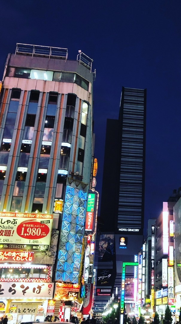 東雲怜弥さん写真展公式オープンチャット