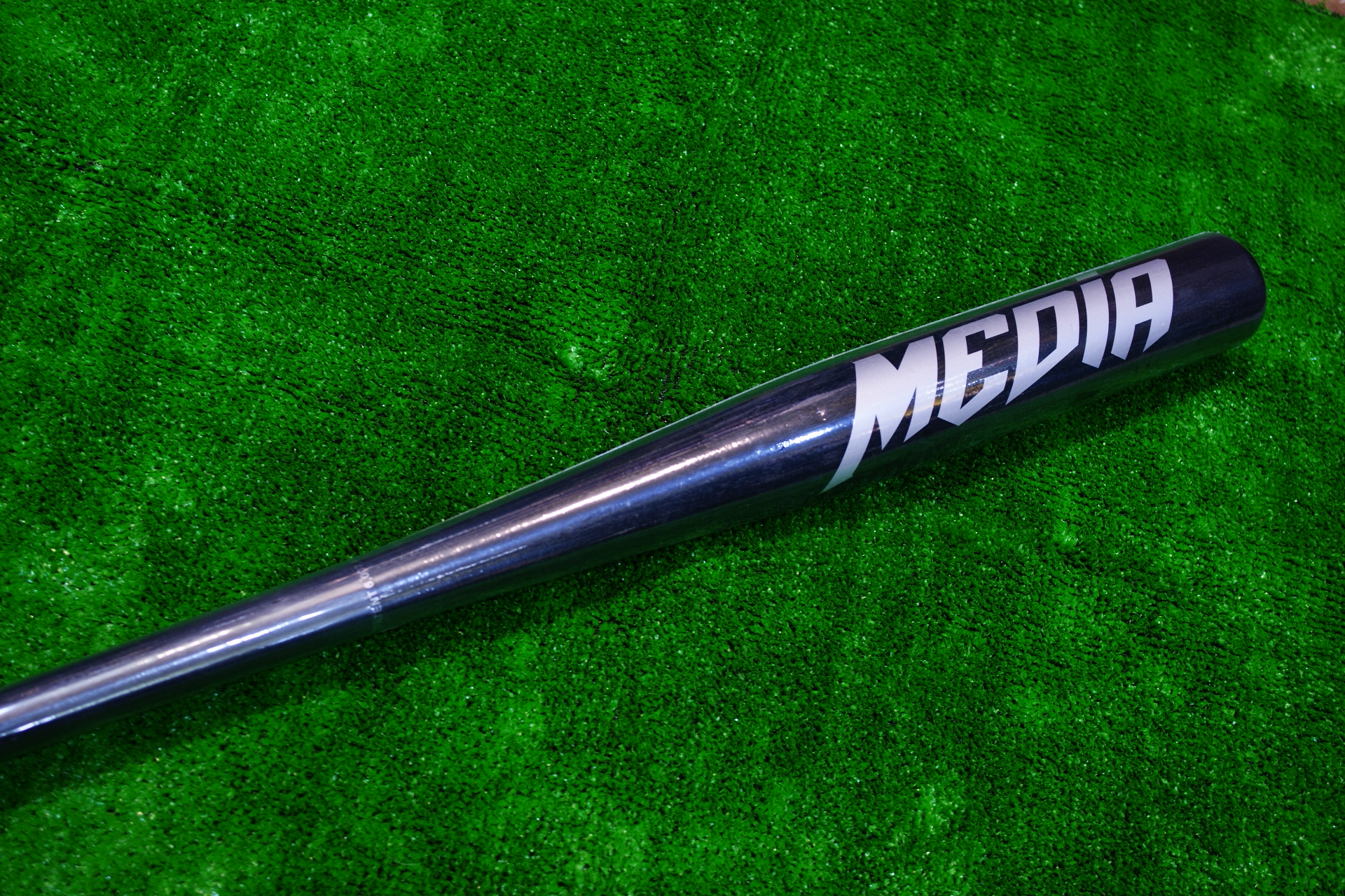 棒球世界全新MEDIA加拿大楓木慢速壘球棒 特價 5折黑色