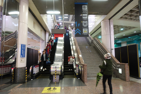 三重到板橋捷運,三重到板橋車站怎麼搭比較快,三重到板橋耶誕城,三重搭捷運到高鐵站