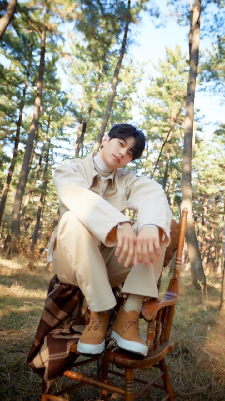 KIM MYUNGSOO(L)’s Thai OVE 💘