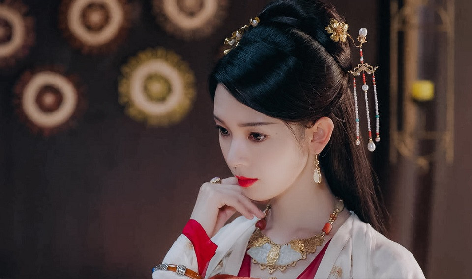 古裝&時裝都好看的神顏女星TOP 10：陳瑤