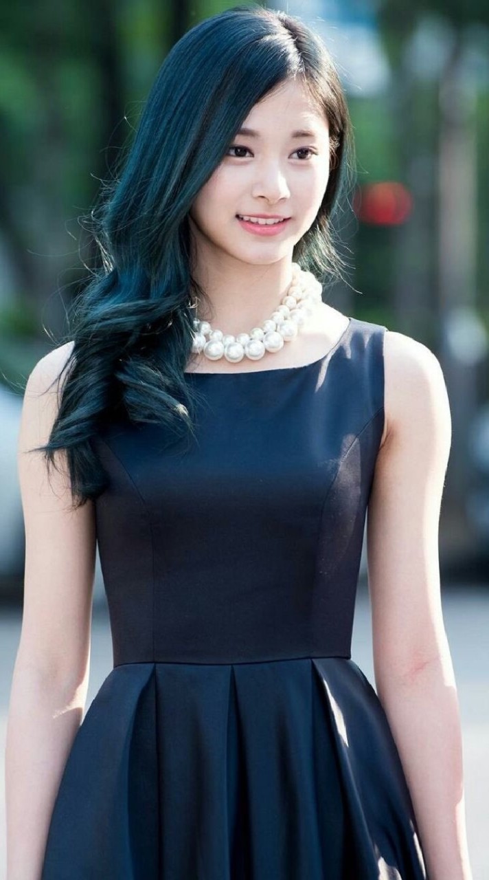 アイドル 女優 モデル グラビア 素人 美人 可愛い 画像が集まる部屋