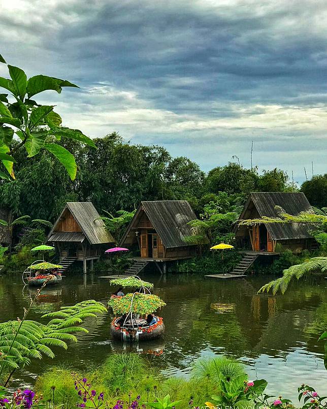 5 Restoran Sambil Wisata Alam Buat Kendorkan Pikiran Di Bandung Qraved Line Today