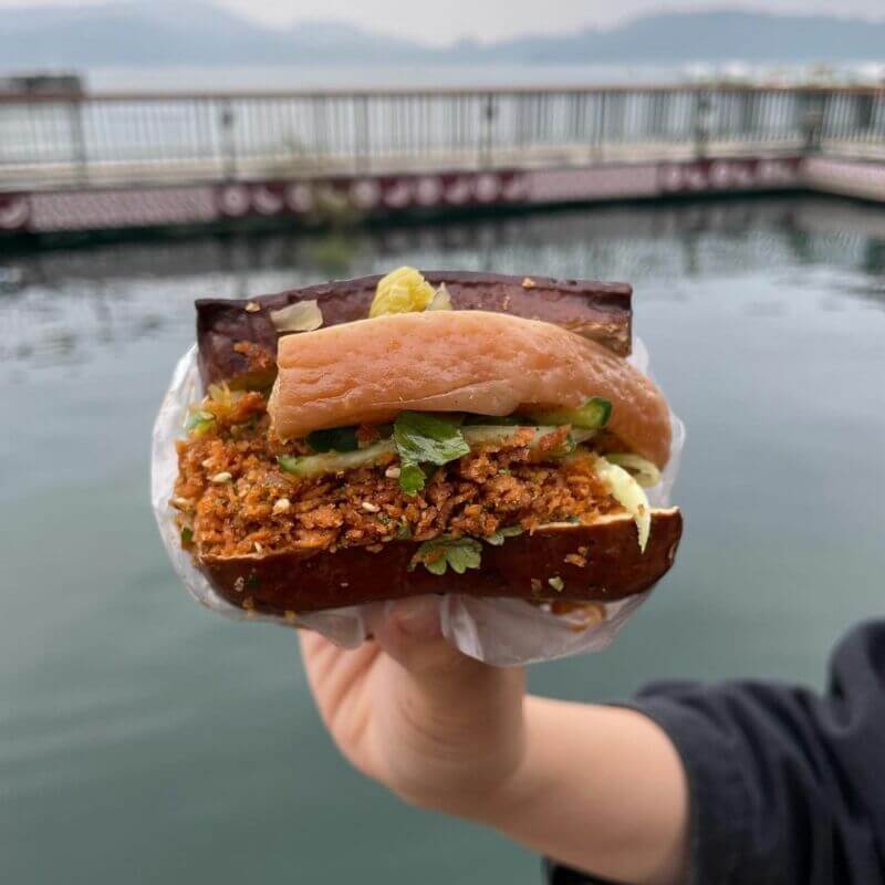 南投在地小吃｜東東刈包