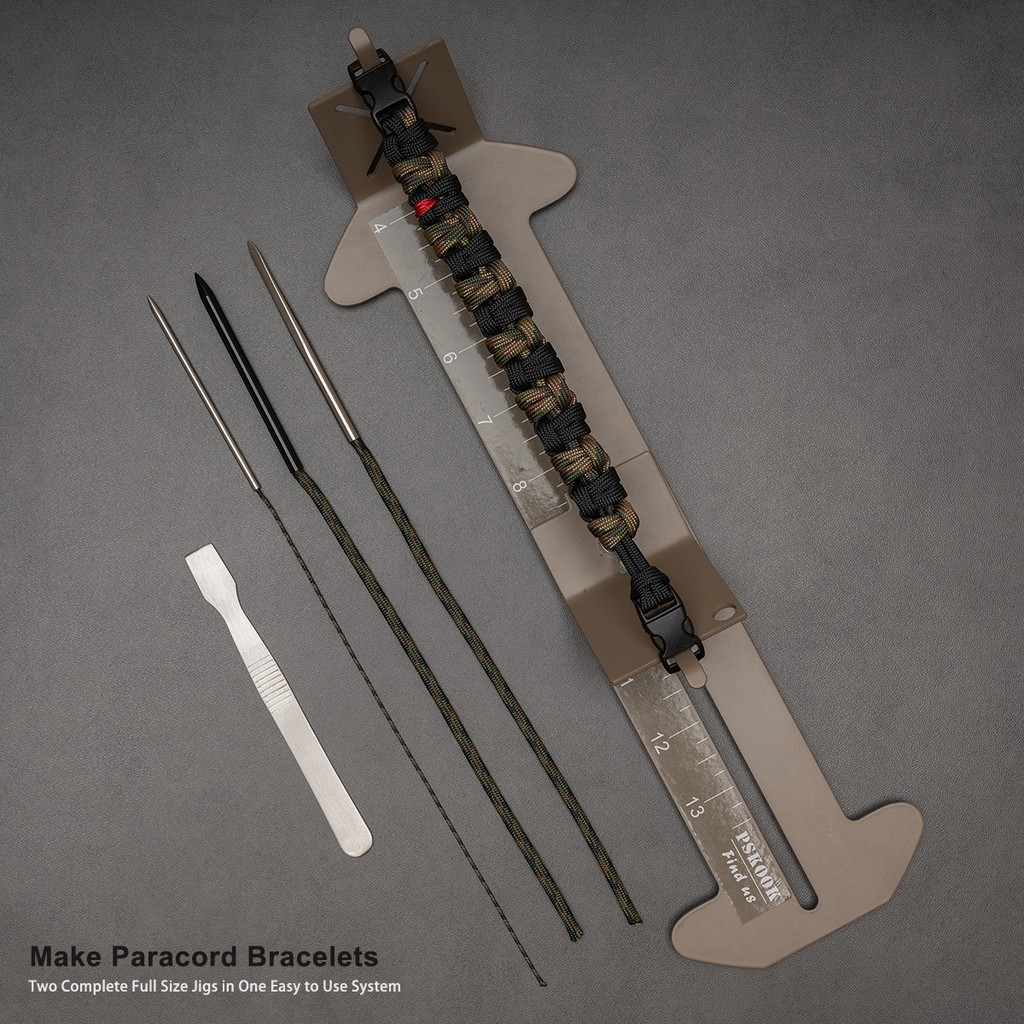 ✅ 下單24小時內出貨✅ 15天鑑賞期 退貨免運費【售】 可調式傘繩手鍊編織器 +傘繩工具4件組【商品特色】可自由調整編織長度8cm-33cm可變換2種編織方式 (鐵桿纏繞或插扣)極簡設計方便攜帶底部