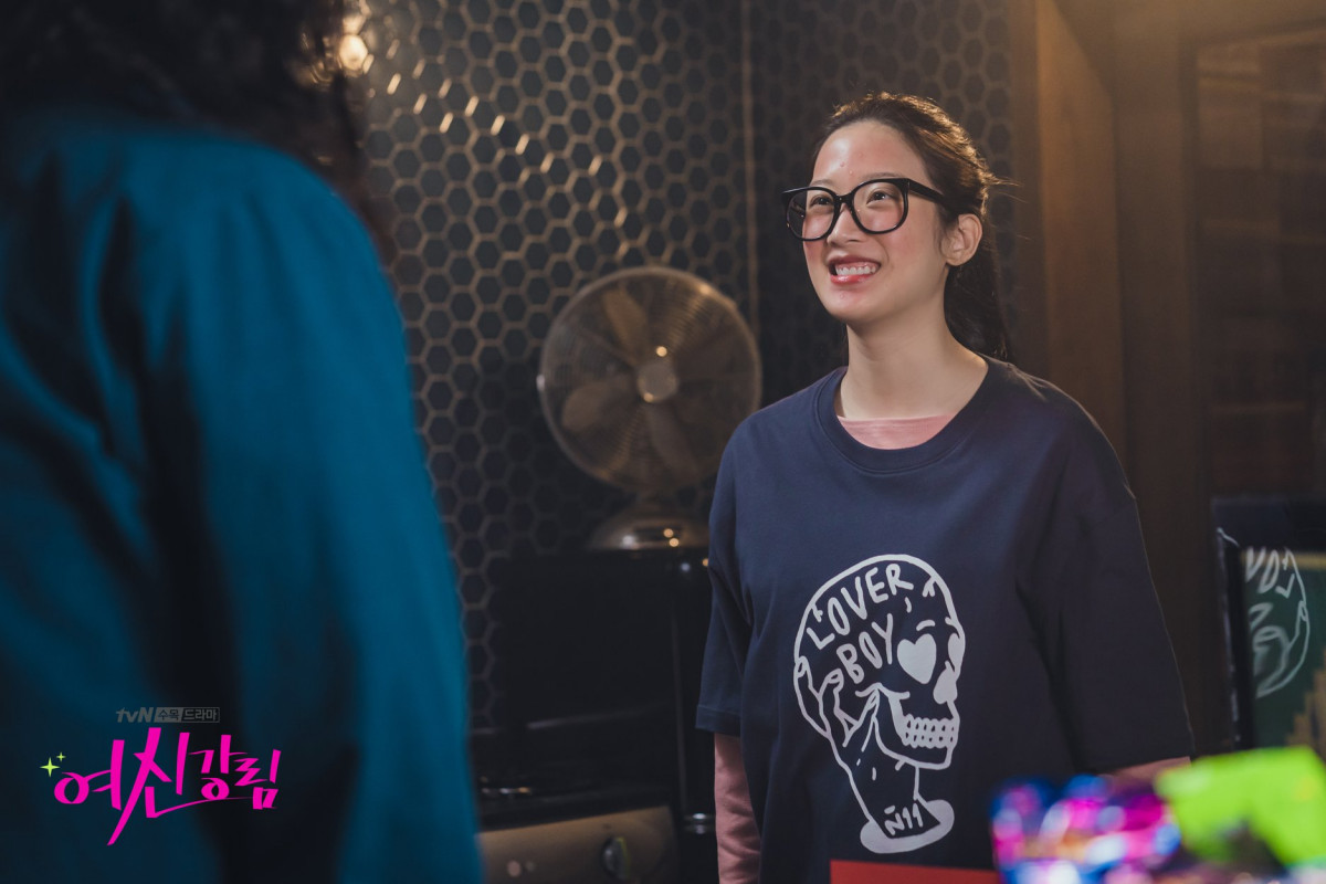 右滑圖片～看超強韓國部落客효진조仿妝！