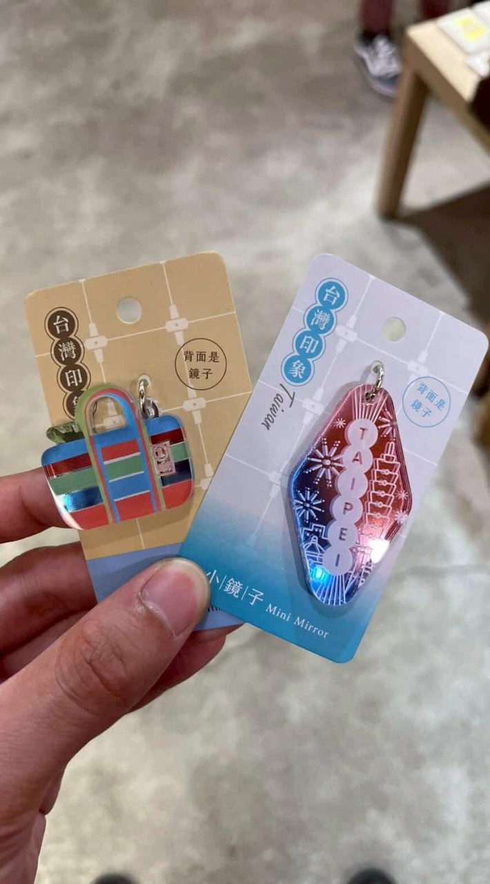 รับหิ้วไต้หวัน🇹🇼 ✈️ ไทย🇹🇭 สอบถามได้ค่ะ