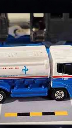 油車保養輪胎更換家族