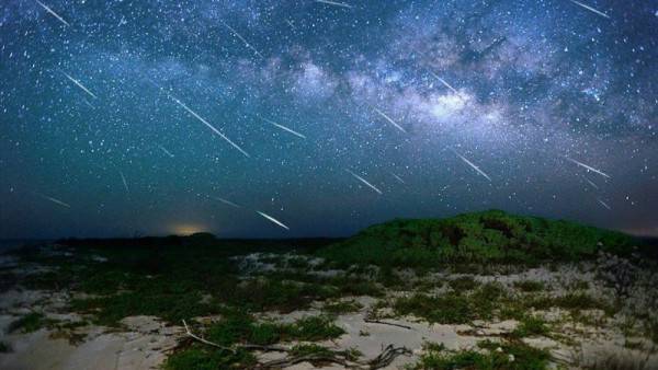 Peristiwa Langit Mei, Hujan Meteor Siap Temanimu