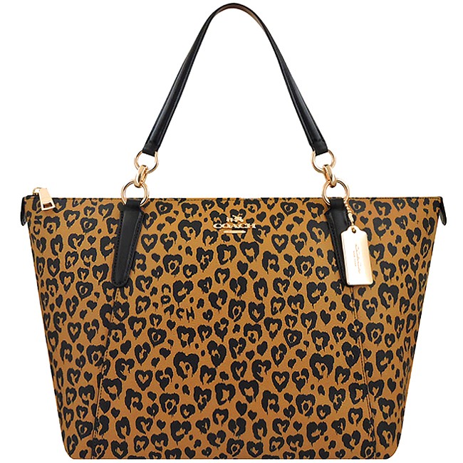 ★豹紋愛心圖樣PVC搭配精緻車縫線設計★正面以一立體馬車LOGO飾牌妝點 ★空間容量大，輕鬆收納A4文件等物品COACH AVA Tote Handbag Purse Shoulder Bag wit