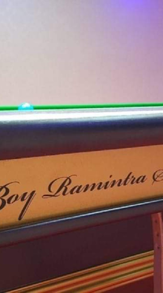 Boy ramintra snooker club