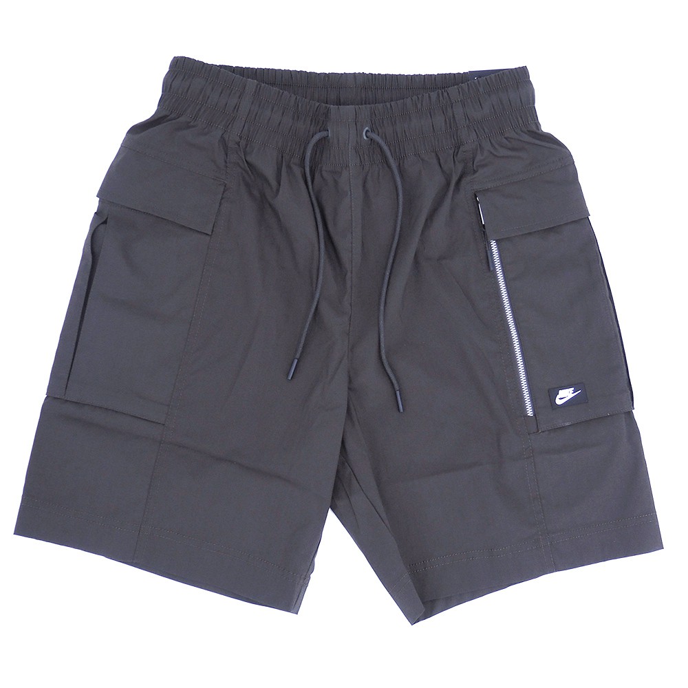 #NIKE #SHORTSWEAR #工作褲 #工裝 #休閒褲 #運動褲材質:68%棉28%尼龍尺寸:S~2XL※購買前請先聊聊確認所需尺寸是否有貨，謝謝！【鑑賞期及退貨注意事項】1. 本商城購物享有