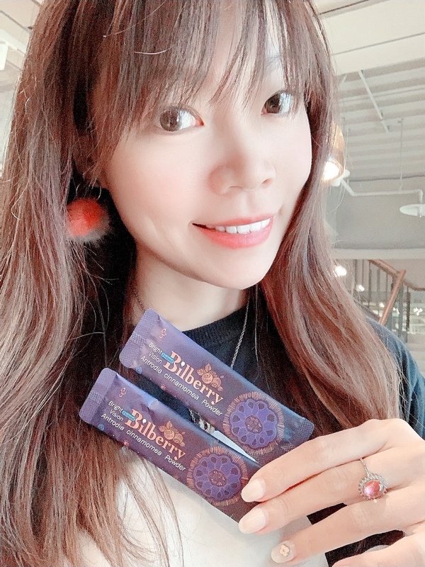 「保健品」每日視力最佳護盾首選，獲取幸福國度禮讚-「明視芬蘭野生藍莓粉Plus金盞花、 芝麻素」開箱分享