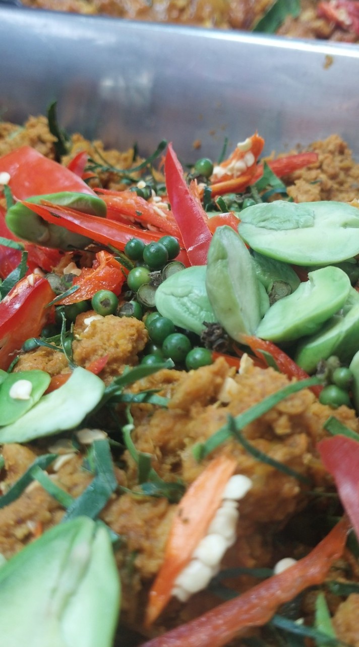 ข้าวแกง เมืองคอน