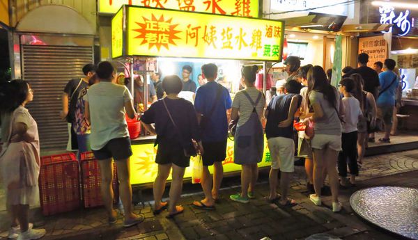 【台北美食】阿姨鹽水雞-士林夜市最受歡迎的鹽水雞