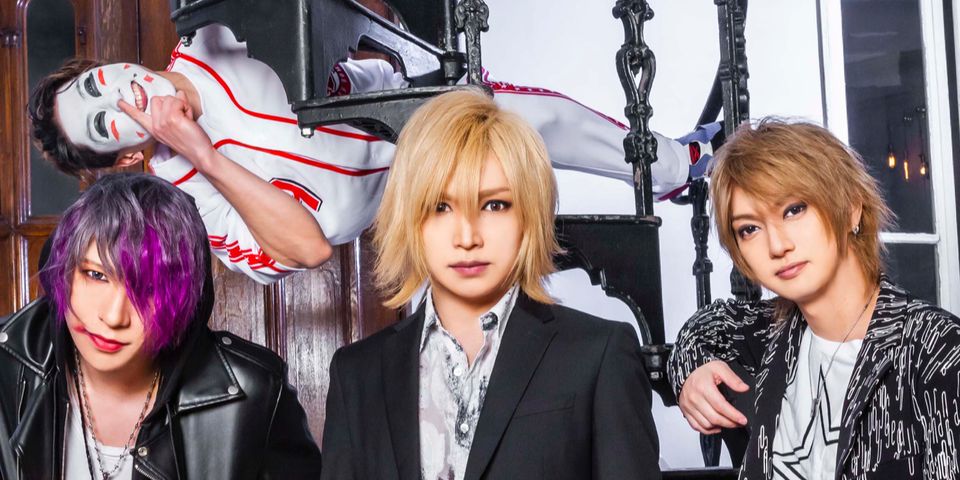 ゴールデンボンバー Line Official Account