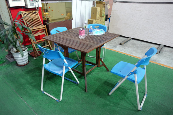 銀狐大理石-八里聯利石材，大理石材推薦，翡翠、瑞士白大理石，白色系大理石，電視牆、玄關、浴室、檯面適用大理石，有礦山自產自銷的大理石材廠推薦