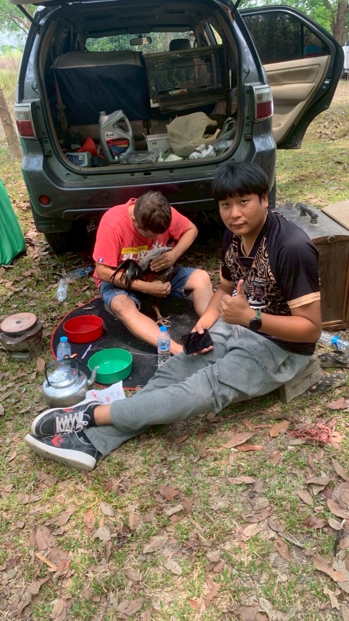 อติวิชญ์ ฟาร์ม คนแก่เลี้ยงไก่