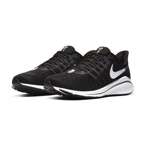 Nike Air Zoom Vomero 14 男款跑鞋將反應靈敏的緩震效果帶到新高點。全長式 Zoom Air 氣墊搭配 Nike React 緩震機能，打造超靈敏且流暢的穿著體驗。鞋面設計線條明快