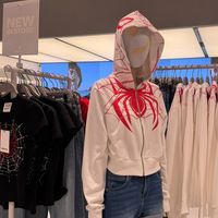 รับหิ้วทุกแบรนด์🛍️