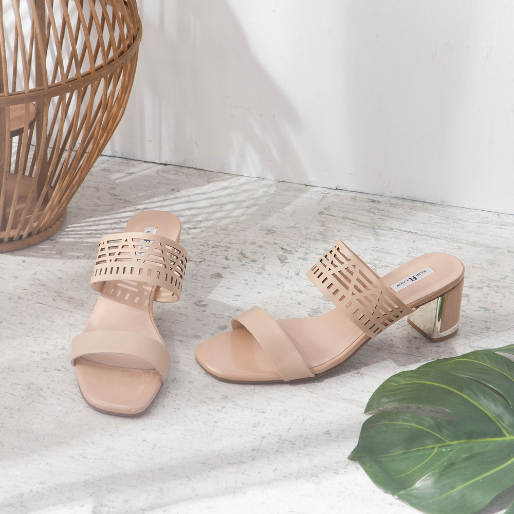 【fair lady】 幾何縷空寬帶一字粗跟涼鞋 卡其 (202112)