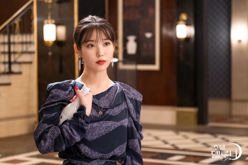 IU美甲《德魯納酒店》張滿月