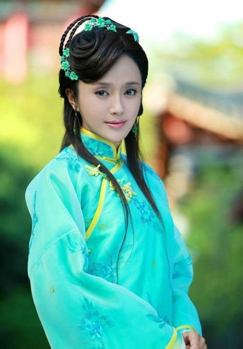 秦嵐古裝角色5：秦嵐 飾演《新還珠格格》杜雪吟