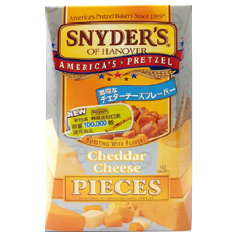 由美國最受歡迎的國民鹹味脆餅(蝴蝶餅)聞名的Snyder’s Hanover品牌精心研發，以精緻小麥製成椒鹽脆餅，敲碎後再沾上獨特醬料，烘焙而成※ 製造日期與有效期限，商品成分與適用注意事項皆標示於包