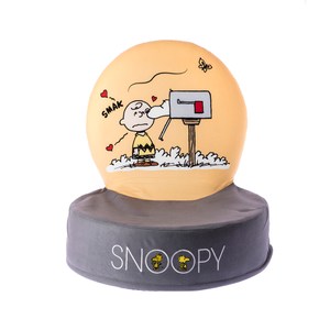 造型可愛、收納方便 和室、地板兩用坐椅 Snoopy主題商品 兼具實用與造型可愛 椅套不可拆洗
