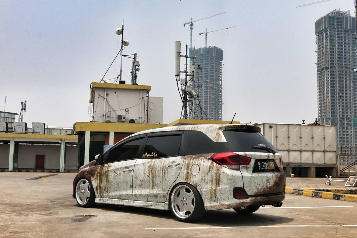 Miris Honda Mobilio Ini Bajunya Karatan Miris Honda Mobilio Ini Bajunya Karatan