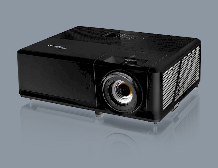 Optoma 智慧型雷射家庭劇院投影機 UHZ50+，同樣是今年雷射新機，亮度達 3,000 流明。