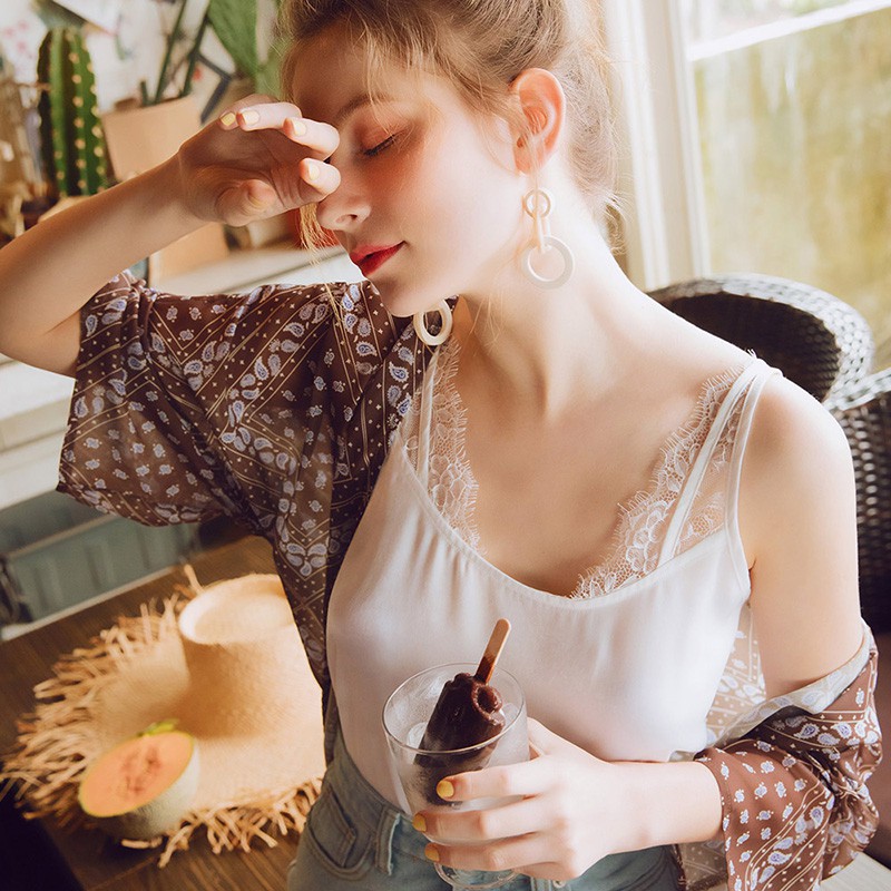 AIR SPACE 睫毛蕾絲雙肩帶緞面上衣(白)