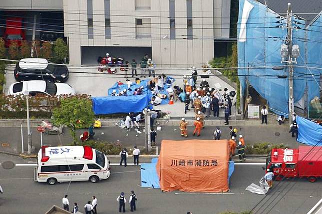 他與這個世界斷絕聯繫 死後連同住家人都沒把握認屍 年過半百的繭居啃老族 犯下神奈川無差別殺人案的岩崎隆一