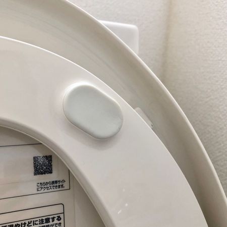 トイレ便座裏のアレの黄ばみ これで簡単キレイに