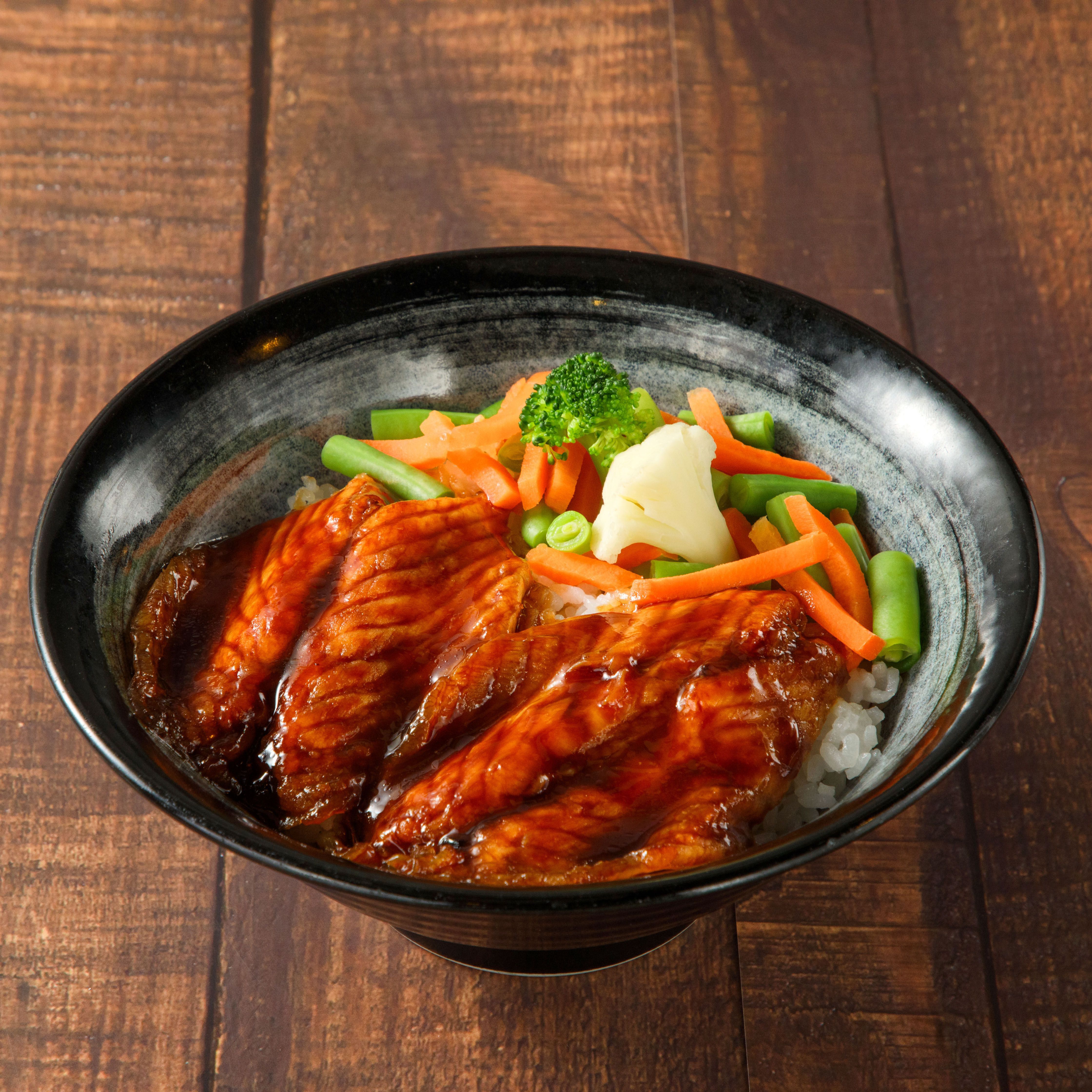 【6月限定★加贈30元紅茶】蒲燒鯛魚丼★電子票券★即買即用★轉贈自用兩相宜★部份門市適用★外帶內用皆可【吉野家Pickup】