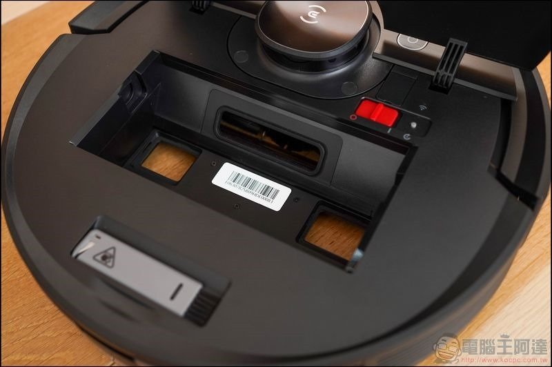 ECOVACS DEEBOT T8 AIVI 開箱 - 10