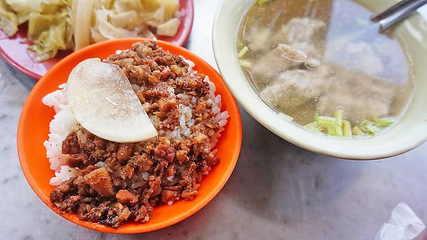 【台北美食】黃家米苔目-便宜又美味的路邊攤美食