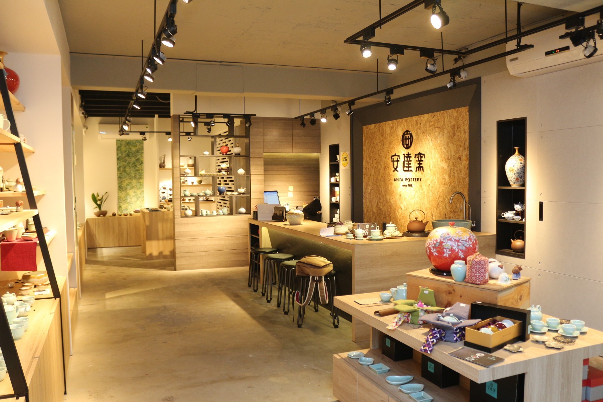 九份老街特色店家 安達窯 九份一店