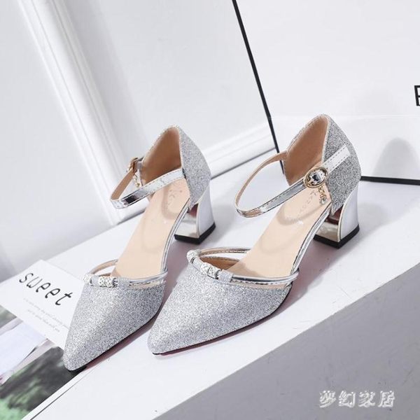 粗跟高跟鞋夏新款百搭尖頭亮片禮服伴娘鞋結婚宴會一字扣涼鞋女 yu3411『夢幻家居』