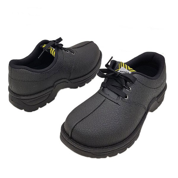 ►顏色：黑►尺寸：39(25)、40(25.5)、41(26)、42(26.5)、43(27)、44(27.5)、45(28)►版型：標準版 (請參考商品介紹圖)◆排壓倒流氣孔◆消壓保護後足◆減壓疲勞◆防滑、防水、速乾❤歡迎光臨！本賣場給您提供最新最高質的商品，給您最優質的服務❤如有任何疑問，請私訊聊聊，謝謝！❤售後服務收到商品請務必保持原商品、贈品、配件、鞋盒等包裝完整避免影響退換貨之權益。收到物品如需換貨，請先用聊聊聯絡。鑑賞期並非試用期，收到商品滿意無誤後再開始使用。如有收到疑似瑕疵商品，請於收到商品三日內使用聊聊提供瑕疵照，以利小幫手為您確認處理。請務必於收到商品確認無誤並且無須辦理退換貨服務後再點選【完成訂單】！！以下情況皆不受理退貨服務請留意非正常試穿，已有明顯使用摺痕或髒污。已在商品上加工或下腳楦過鞋頭，如貼鑽、彩繪或修剪配件。請保持商品鞋盒完整，並為原始出貨商品之鞋盒，如造成鞋盒損害需負擔鞋盒成本費用。超過鑑賞期。