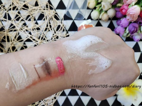 台灣首家肌膚友善品牌 【上山採藥】 #植物妝藥家 #品牌翻轉 #卸妝慕斯 (13).jpg