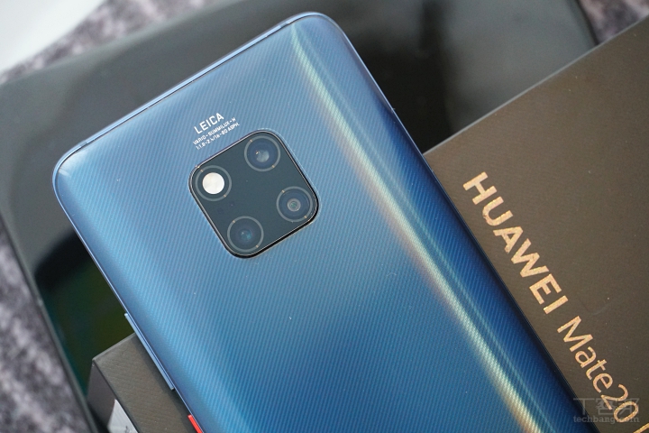 HUAWEI Mate 20 Pro 開箱、跑分測試簡單玩