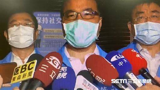 葉匡時突擊金芭黎　舞小姐嚇壞竄逃