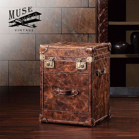 MUSE繆斯即是藝術的代表，也是藝術本身（英語中music，音樂，一詞來自繆斯）。 在希臘人掌握文字以前，MUSE繆斯也是學習的代表和神。泰勒斯所寫的第一本希臘的天文學書籍就是以詩的體裁寫的，許多蘇格