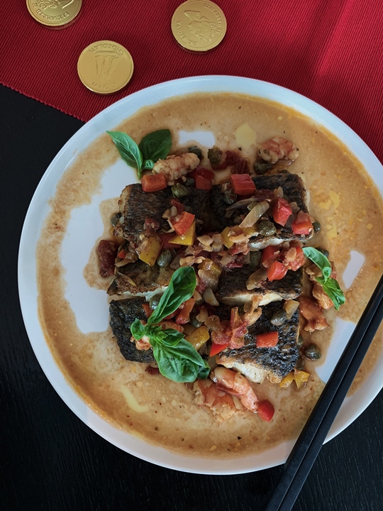 iPhone 美食攝影達人教你怎麼拍年菜，找角度、找手模、善用修圖軟體拍出團圓澎湃感