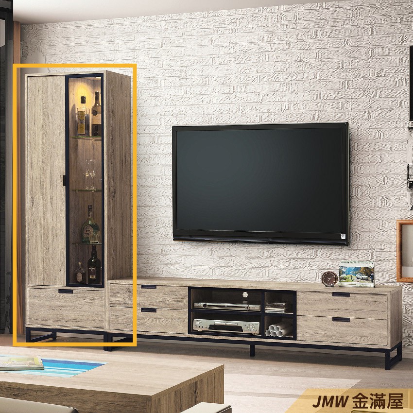 【商品特色】現代設計感深受大眾族群喜愛【商品規格】W60×D40×H182cm (附活動玻璃隔板3片 活動隔板3片) 材質：1.材質:正面.側面國際低甲醛木心板 2.PU耐磨塗裝木紋鋼印處理 3.台灣