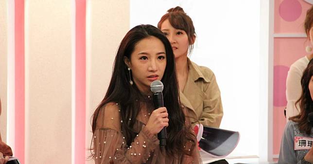 林采緹全素顏驚現大小眼　29歲膚況讓人驚呼