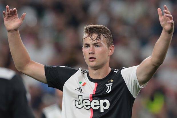 Barcelona Sebut Kepindahan De Ligt ke Juventus karena Uang