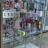 กลุ่ม ขายสินค้า มือ 1-2 จากตู้ฝากขายร้าน Crickcrucktoys